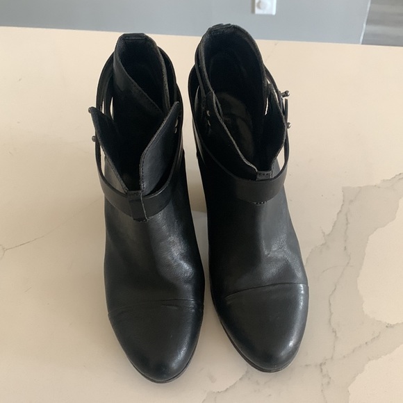 Rag and Bone Harrow Boot, size 38.5, fits a true 8.5 - Picture 3 of 5